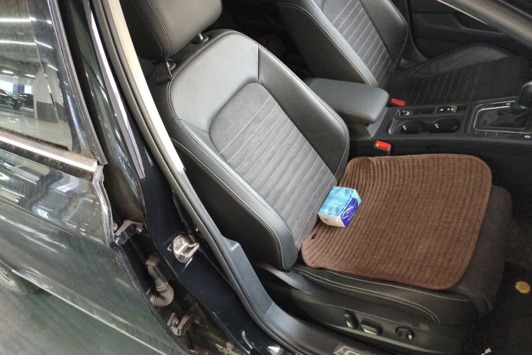 Used Volkswagen Magotan 2020 330TSI DSG Luxury Edition
