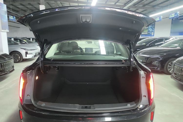 Used Hongqi E-QM5 2023 Revised Version Basic Travel Edition