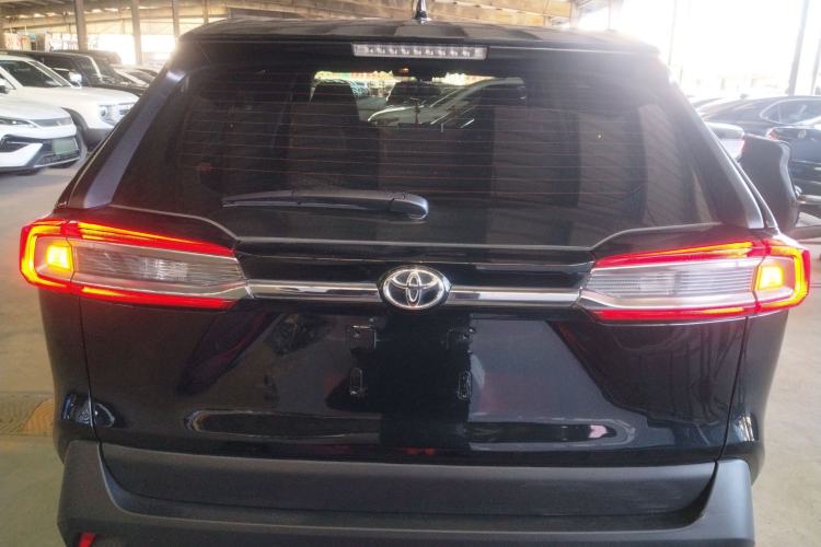 Used Toyota Wildlander 2022 Updated Version 2.0L CVT Two-Wheel Drive Leading Edition