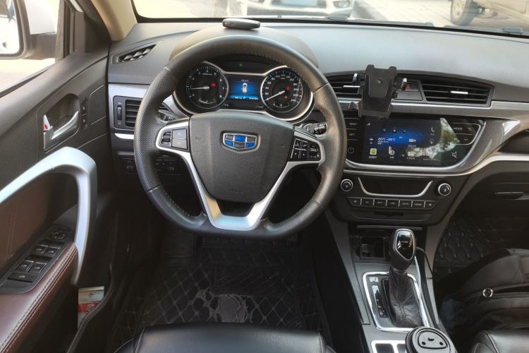 Used Geely Auto Emgrand 2017 Hatchback RS Million Edition 1.5L CVT Upward Version
