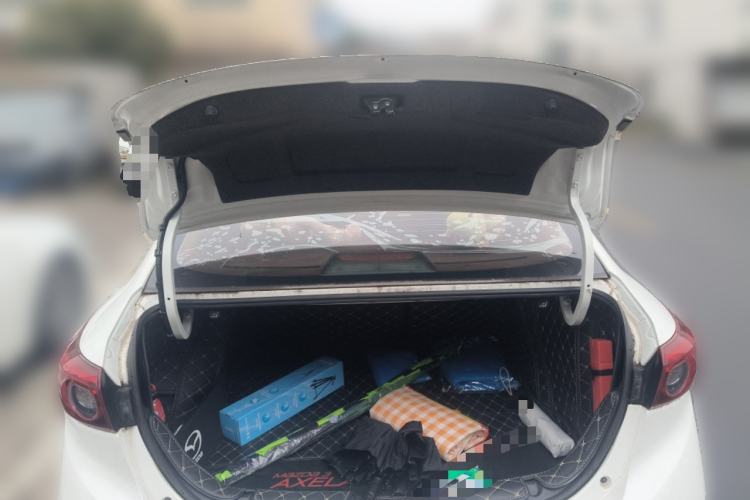 Used Mazda Mazda 3 Axela 2017 Sedan 1.5L Automatic Luxury Model Emission Standard China V
