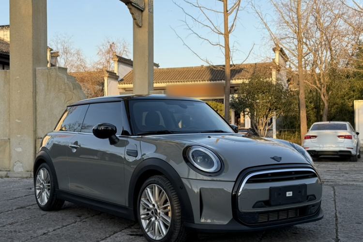 Used  MINI 2022 1.5T COOPER Classic Edition
