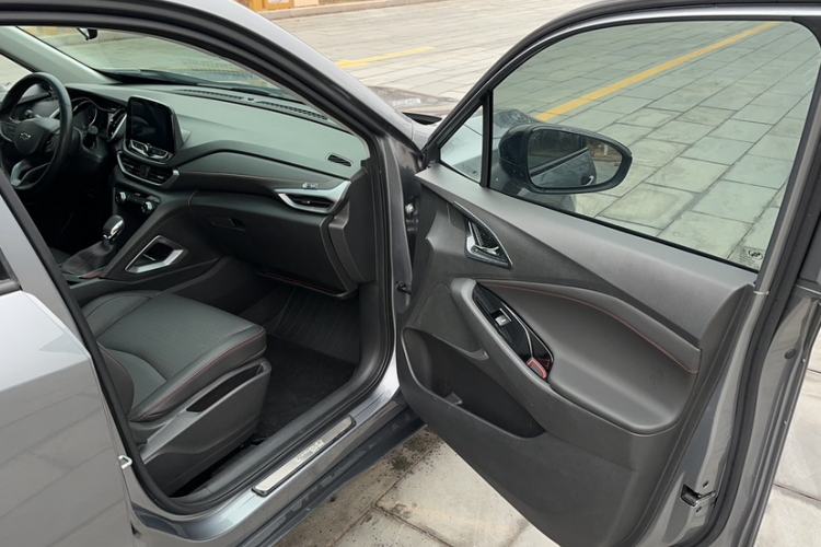 Used Chevrolet Orlando 2019 Redline 530T Automatic Enjoyment Version (5+2 Seating) China VI
