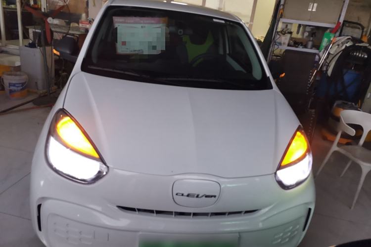 Used Roewe Clever 2021 302 km New Four-Seater Super-Efficient Version
