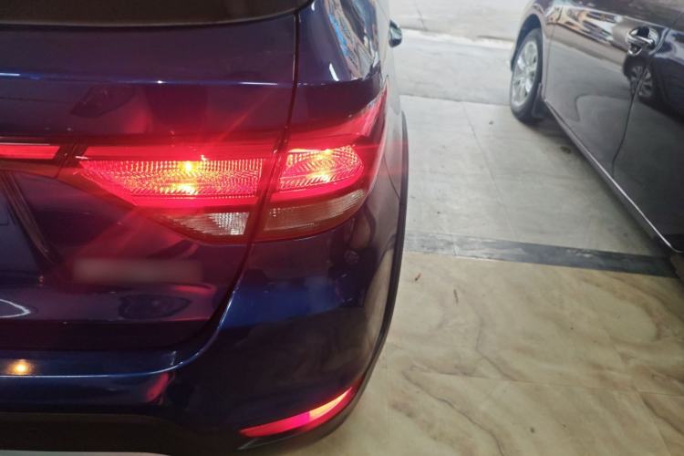 Used Kia KX Cross 2017 1.4L AT GLS
