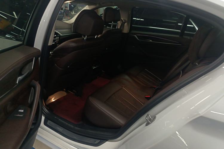 Used BMW 5 Series New Energy 2020 Mileage Upgrade Version 530Le Pioneer Edition
