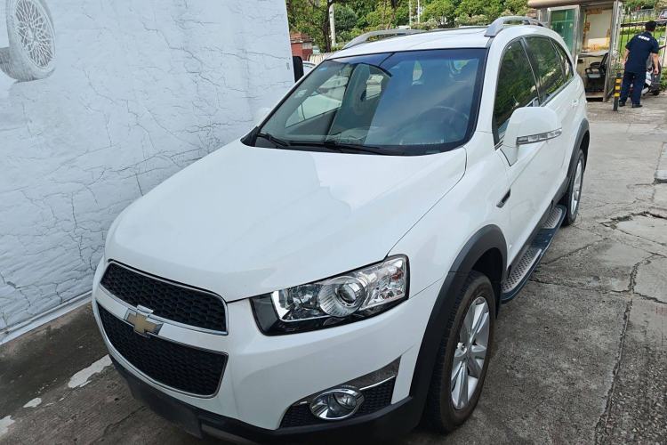 Used Chevrolet Captiva 2014 2.4L 4x4 Flagship Edition 7 Seats
