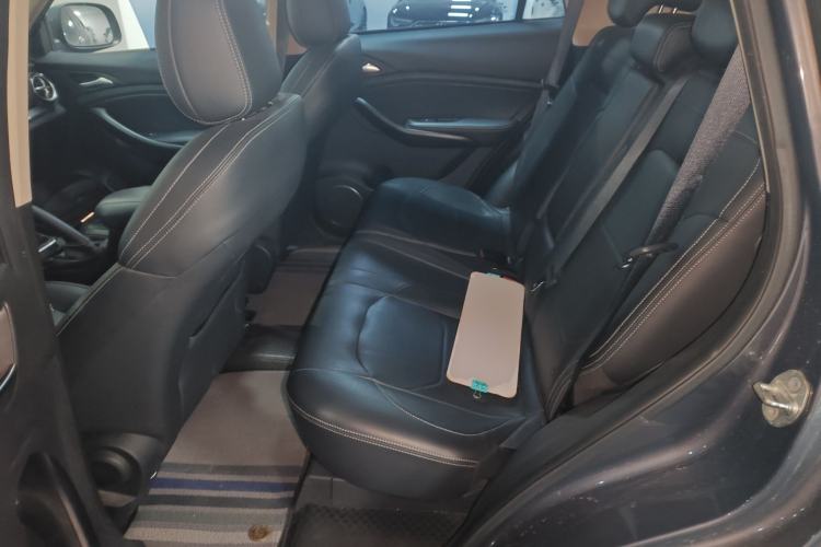 Used BYD Song 2021 Classic Edition 1.5T Manual Luxury Model
