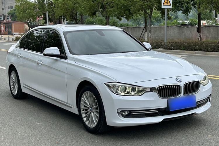 Used BMW 3 Series 2013 320Li Luxury Design Package
