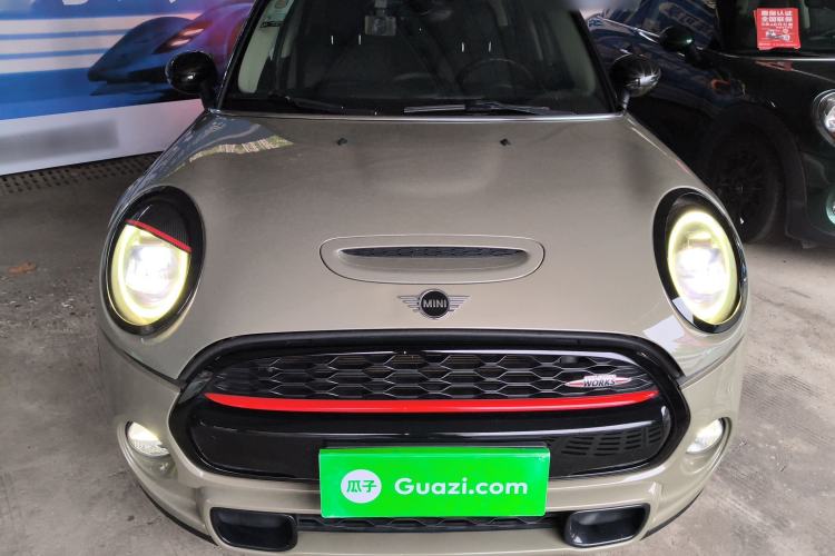 Used MINI MINI 2018 2.0T COOPER S Classic Edition Five-Door Version
