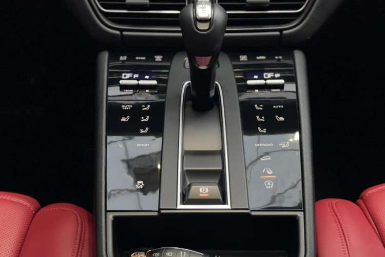 Used Porsche Macan 2022 Macan 2.0T
