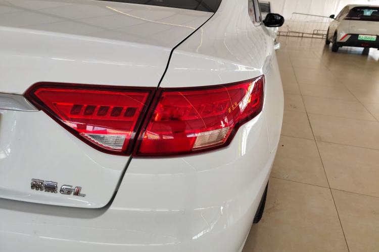 Used Geely Auto Emgrand GL 2018 1.4T Manual Elite Smart Connectivity Version
