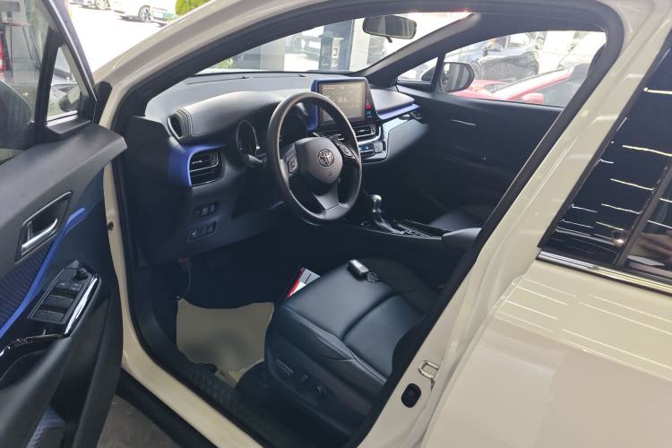 Used Toyota C-HR 2020 2.0L Leading Edition
