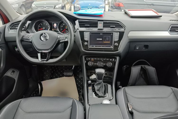 Used Volkswagen Tiguan L 2017 330TSI Automatic Two-Wheel Drive Flagship Edition
