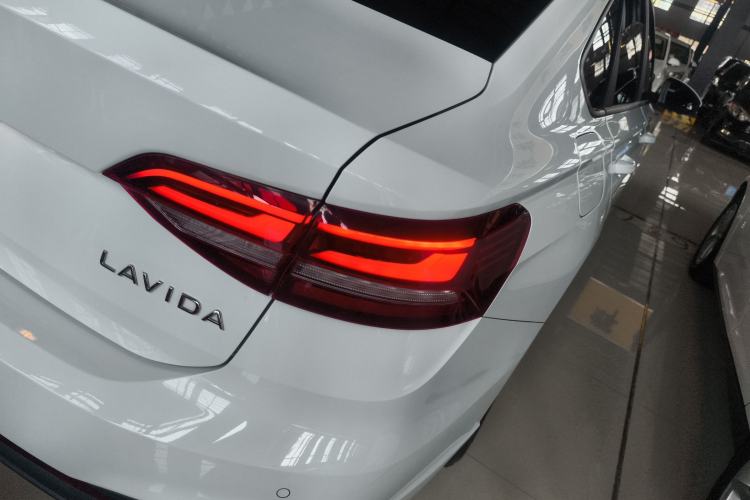 Used Volkswagen Lavida 2023 1.5L Automatic De Yi Edition
