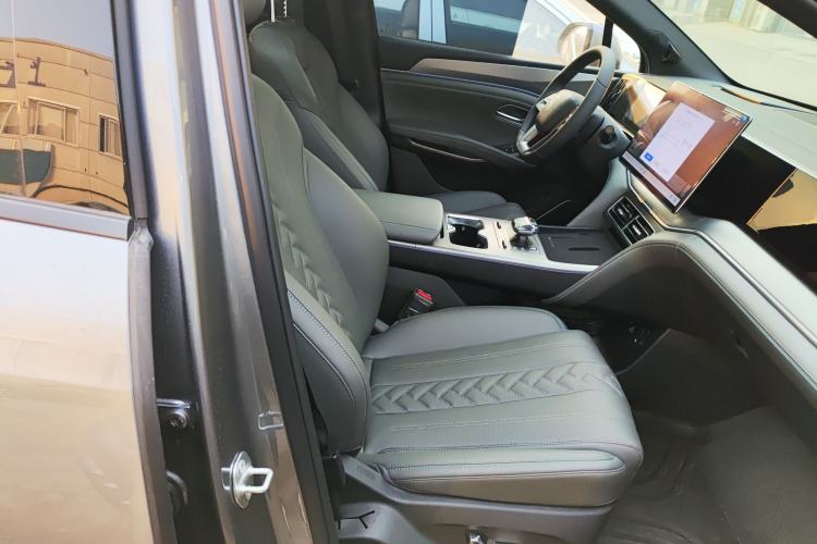 Used BYD Song L DM-i 2025 Intelligent Driving Version 112 km Beyond-Range Type
