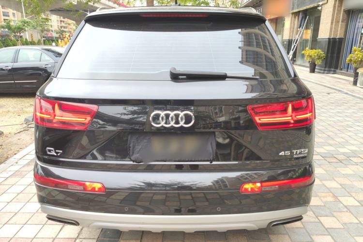 Used Audi Q7 2016 40 TFSI Comfort Model