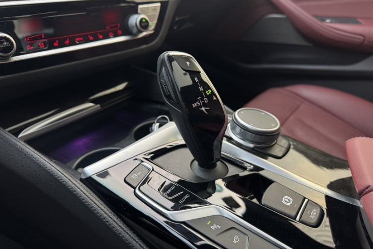 Used BMW 5 Series 2020 530Li Luxury Edition M Sport Package
