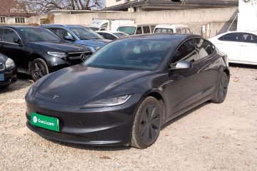 Used Tesla Model 3 2023 Long-Range All-Wheel-Drive Version