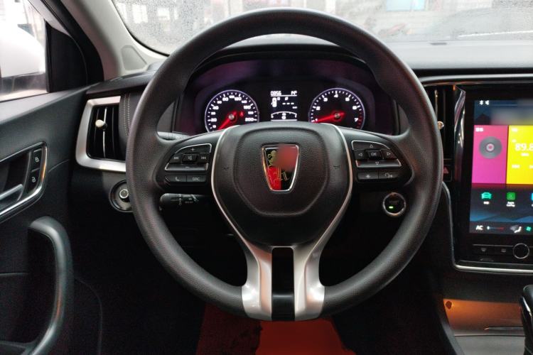 Used Roewe i6 2020 PLUS 1.6L CVT 4G Connected Glory Flagship Edition
