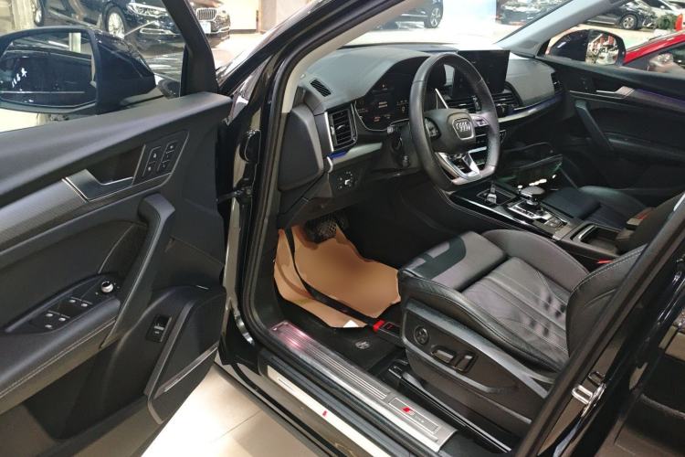 Used Audi Q5L 2022 Updated 45T Luxury Dynamic Version