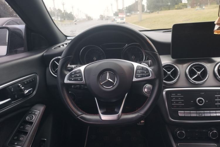 Used Mercedes-Benz CLA 2017 CLA 220 4MATIC
