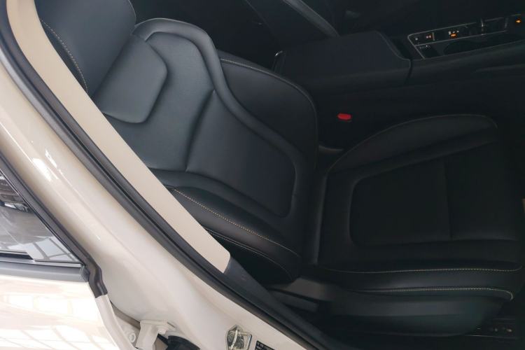 Used Bestune B70 2024 Dragon Edition 1.5T Leading Model