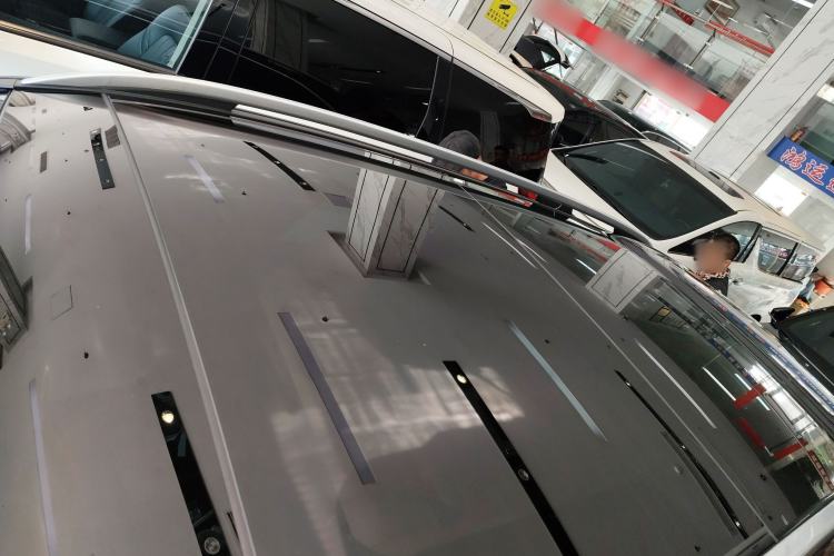 Used Mercedes-Benz GLC 2023 Facelift GLC 260 L 4MATIC Dynamic Version 5 Seats
