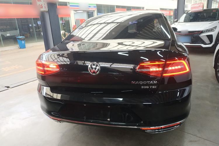 Used Volkswagen Magotan 2018 Facelift 330TSI DSG Luxury Model
