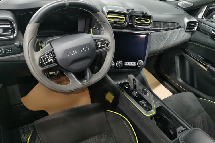 Used Lynk & Co 03 2019 03+ 2.0TD Automatic Wind-Chasing Edition
