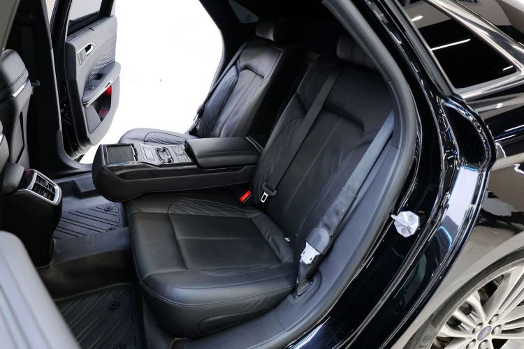 Used Ford Taurus 2019 EcoBoost 245 Vignale Deluxe Edition
