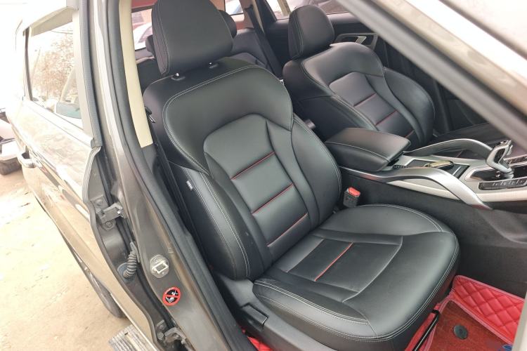 Used Geely Auto Emgrand X7 Sport 2020 1.8TD DCT Two-Wheel Drive Smart Connect 4G-Enabled Version
