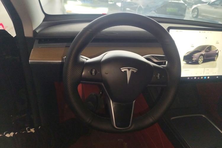 Used Tesla Model Y 2022 Rear-Wheel-Drive Version
