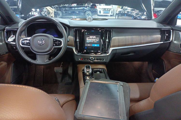 Used Volvo S90 2022 B5 Zhiyuan Luxury Edition
