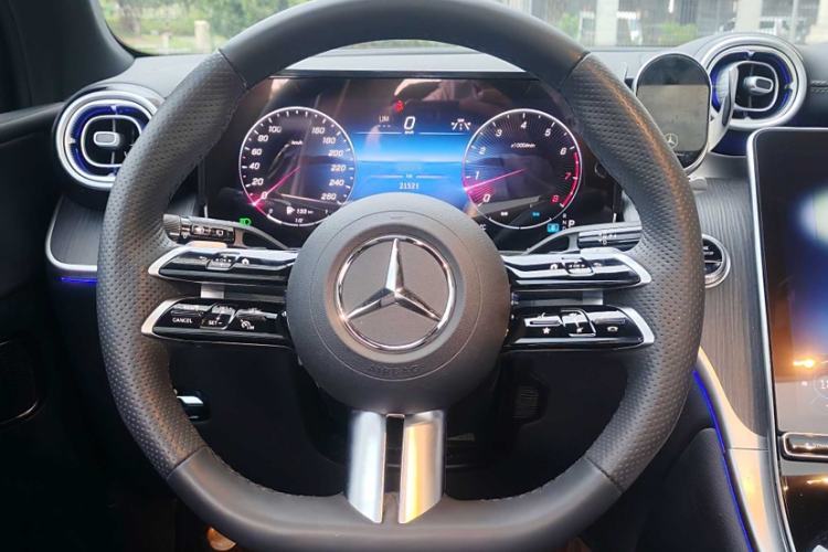 Used Mercedes-Benz GLC 2024 GLC 260 L 4MATIC Luxury Model 5 Seats