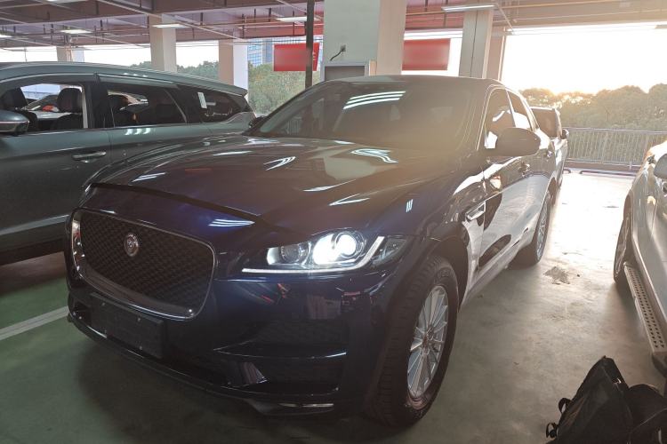 Used Jaguar F-PACE 2016 2.0T Two-Wheel Drive Urban Luxury Edition