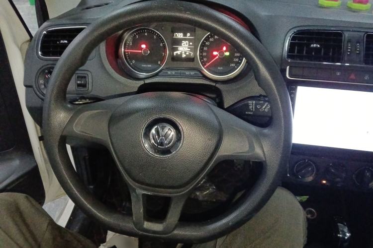 Used Volkswagen Polo 2014 1.6L Automatic Comfort Edition