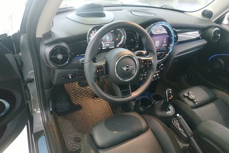 Used  MINI 2023 2.0T COOPER S Artist
