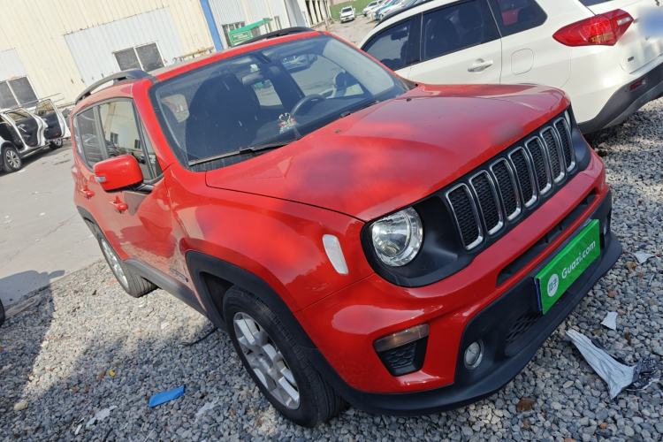 Used  Renegade 2019 220T Automatic Leading Edition