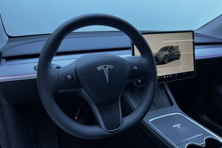 Used Tesla Model Y 2024 Rear-Wheel-Drive Version