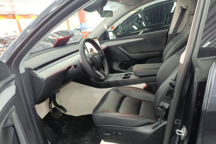 Used Tesla Model Y 2024 Rear-Wheel-Drive Version
