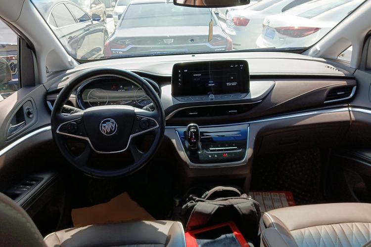 Used Buick GL8 2022 Land Business Class 652T Luxury Model
