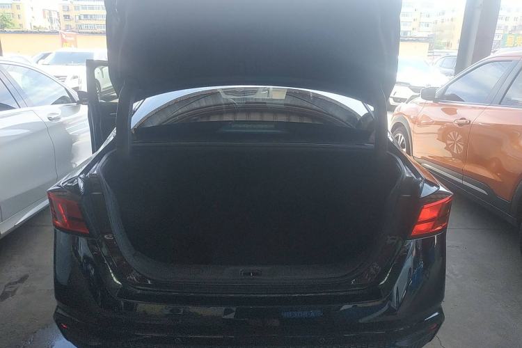 Used Nissan Teana 2019 2.0L XL Upper SmartDrive Version
