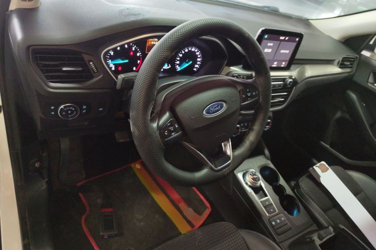 Used Ford Focus 2019 Sedan EcoBoost 180 Automatic Trend Edition
