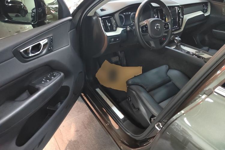 Used Volvo XC60 2021 T5 4x4 Smart Luxury Edition