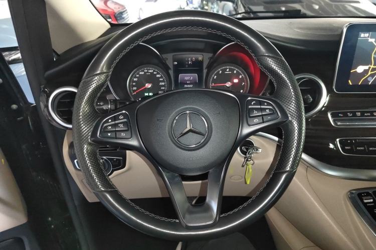 Used Mercedes-Benz V-Class 2018 V 260 Avantgarde Edition China V
