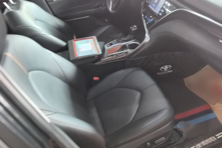 Used Toyota Camry 2018 2.0G Luxury Edition
