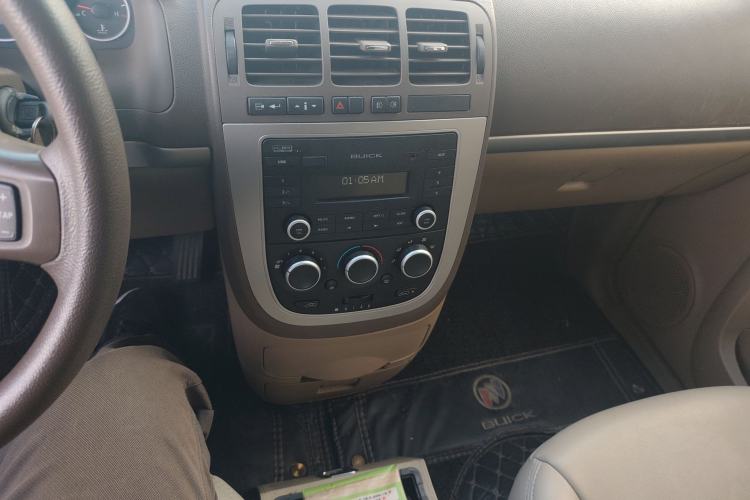 Used Buick GL8 2014 2.4L Classic Edition
