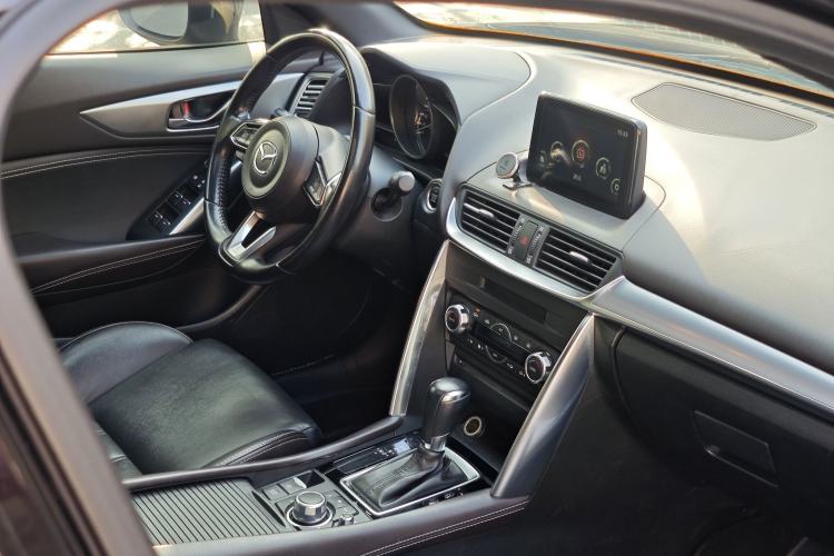 Used Mazda CX-4 2018 2.0L Automatic Two-Wheel Drive Blue Sky Premium Upgrade Version China VI Standard
