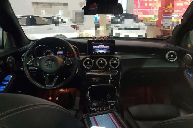 Used Mercedes-Benz GLC 2017 GLC 260 4MATIC Luxury Model
